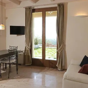 https://casa-vacanze-squarcialupi.it-tuscanyhotel.com