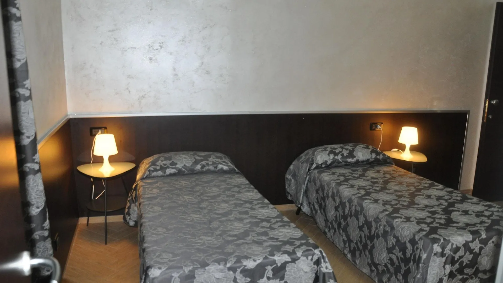 Funny Palace Hostel Rome 0*,