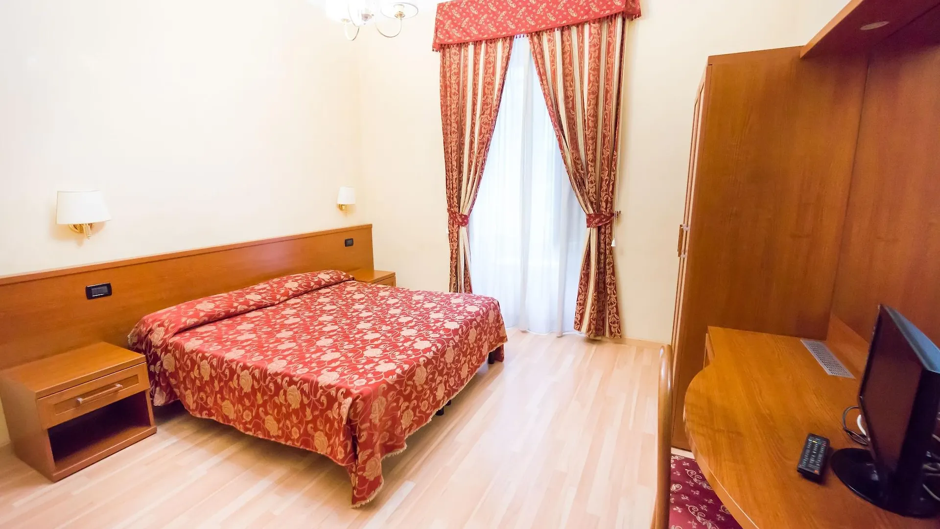 Funny Palace Hostel Rom