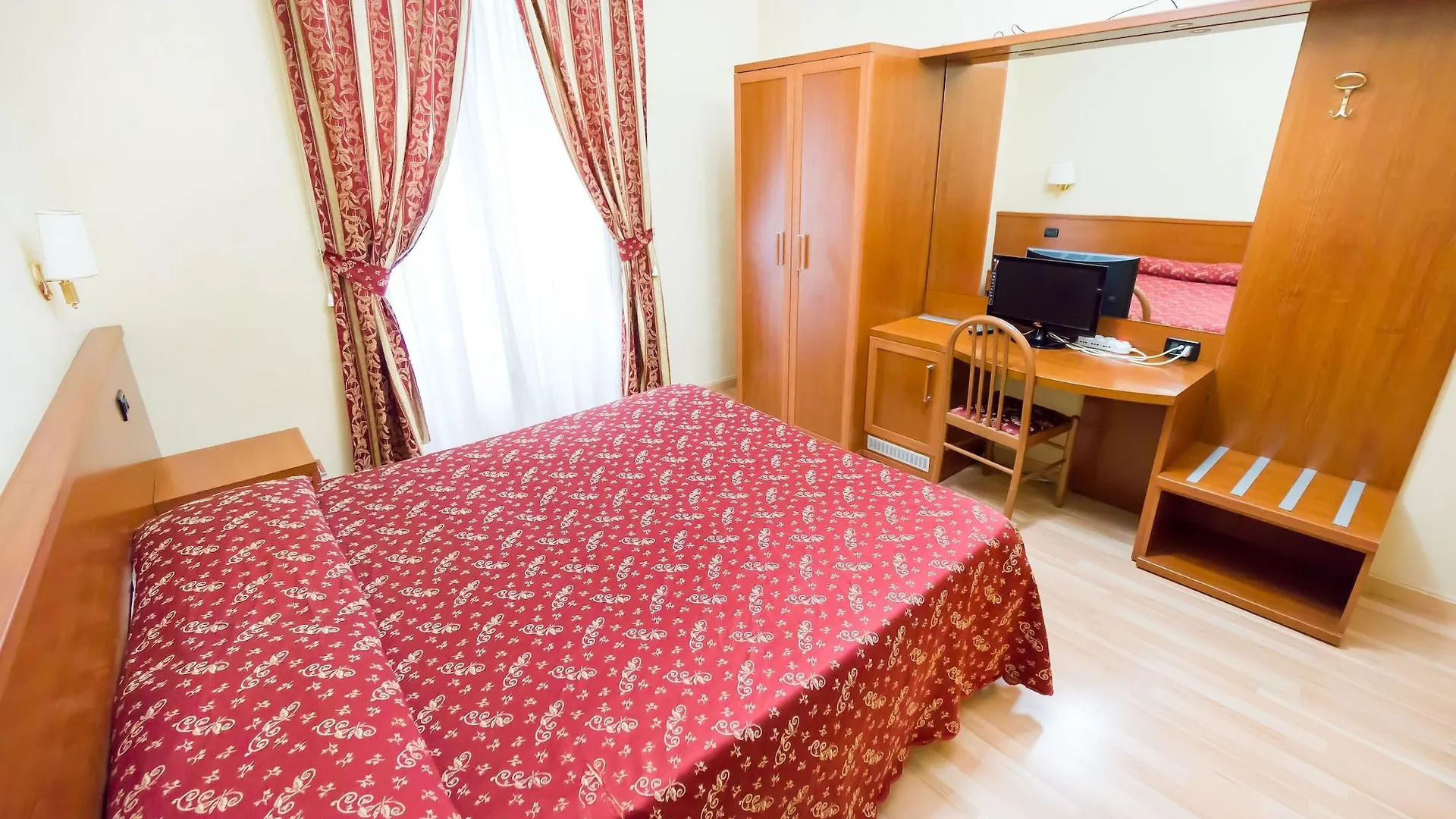 Funny Palace Hostel Rom